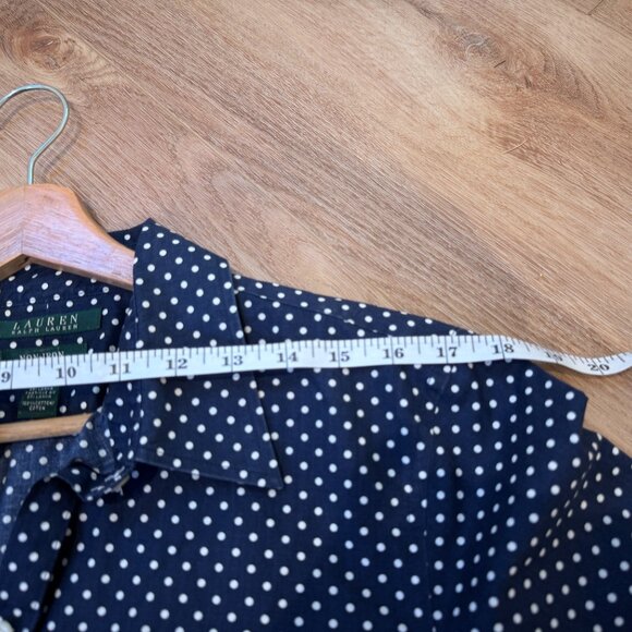 Lauren Ralph Lauren Navy & White Polka Dot Button-Up Blouse Size Large - Picture 10 of 10
